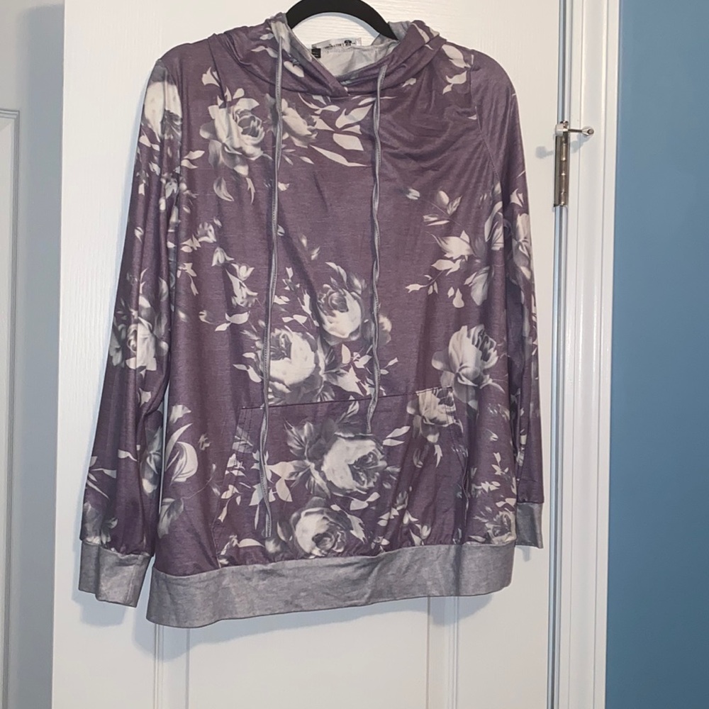 EUC sweatshirt